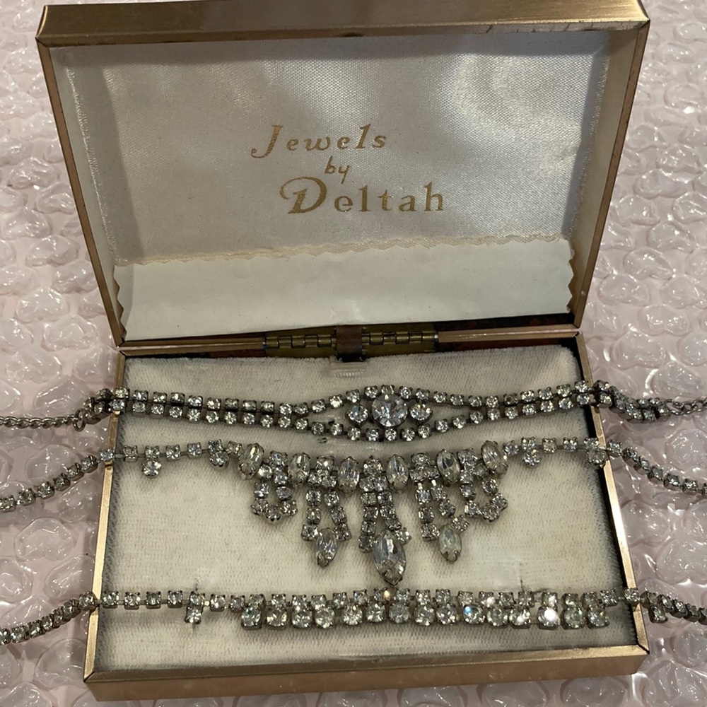 LOT OF 3 VINTAGE RHINESTONE SILVER CHOCKER NECKLACES WITH JEWELS BY DELTAH BOX